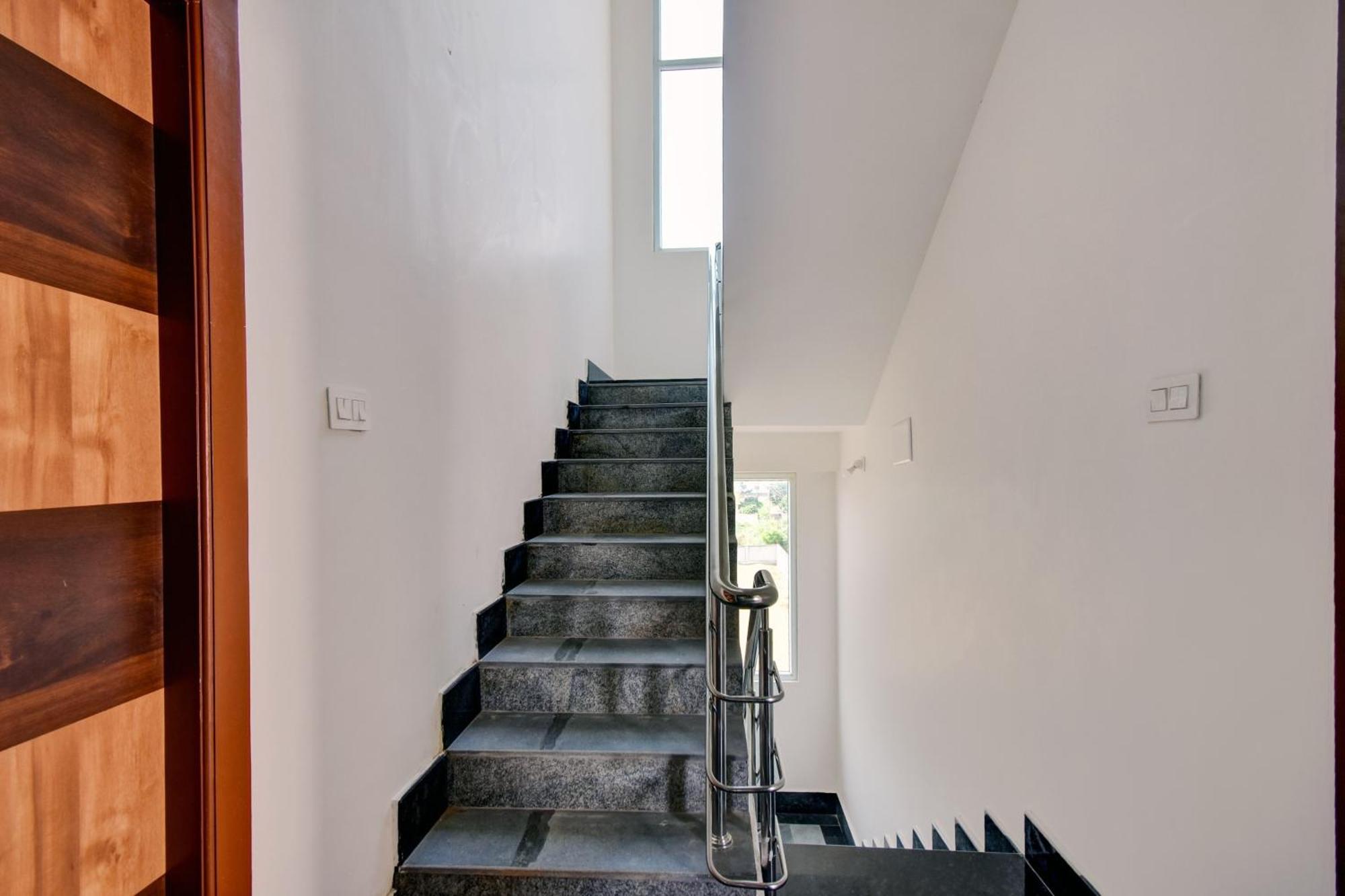 Oyo Home Msr Guest Inn Homestay Nellore Exterior foto